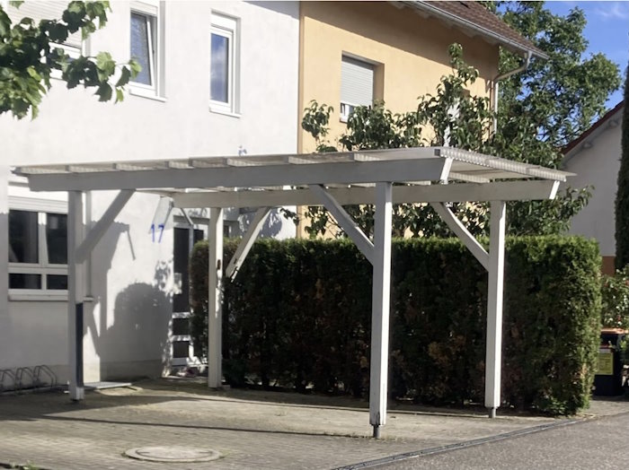 Alter Carport